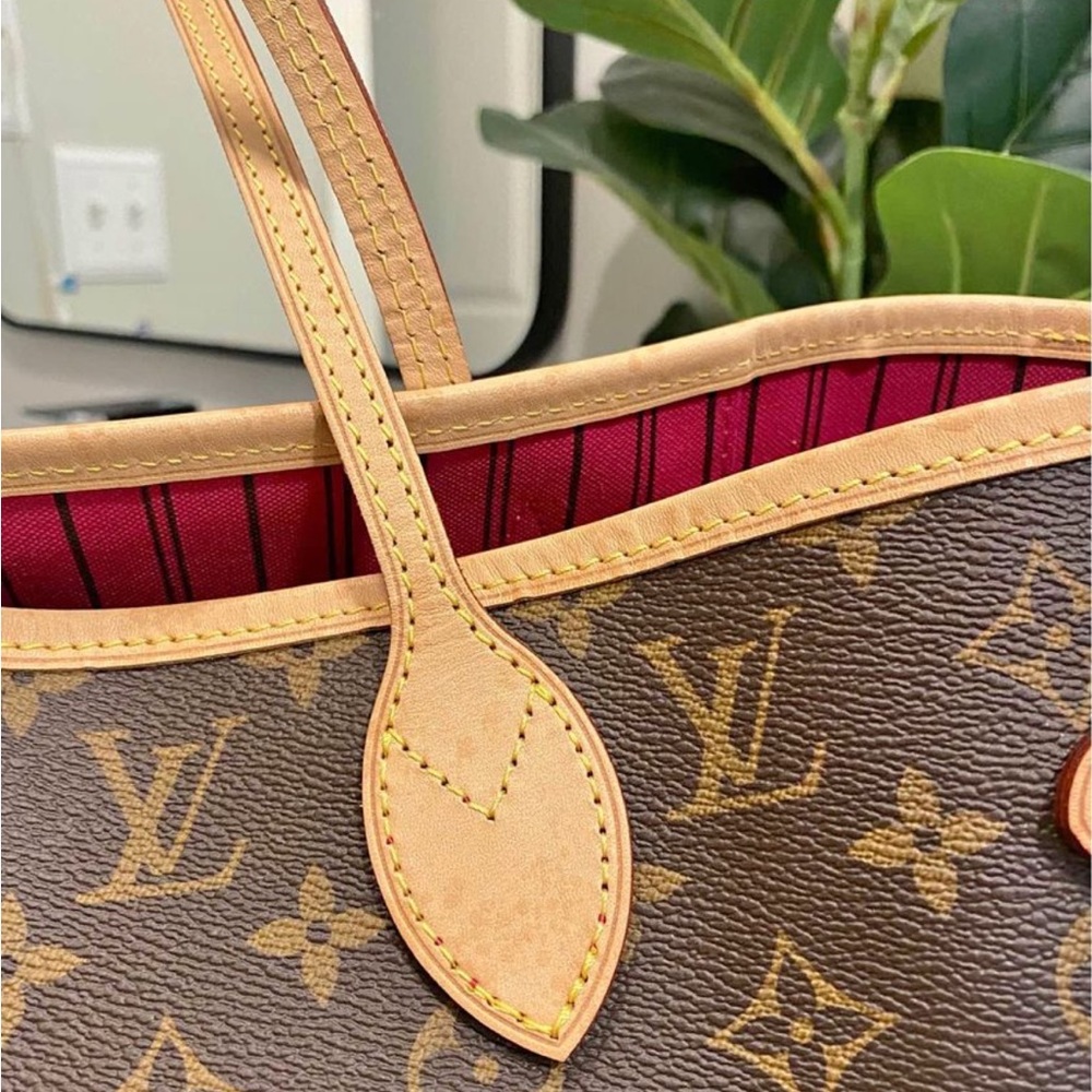 Louis Vuitton purse